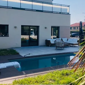 Piscine 6 Personnes Meyzieu